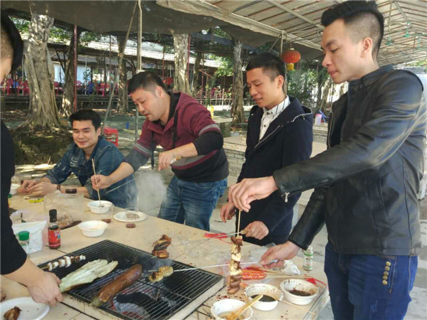 廣東震旦初冬第一場溫暖戶外活動—BBQ記